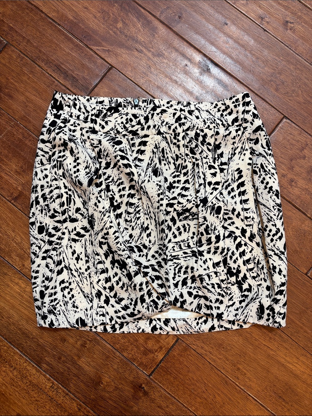 Y2K Foever 21 Black & Cream Printed Women's Skirt S